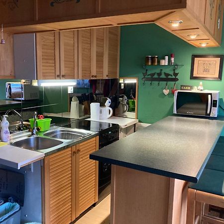 Apartment Evergreen โบเว็ก ภายนอก รูปภาพ